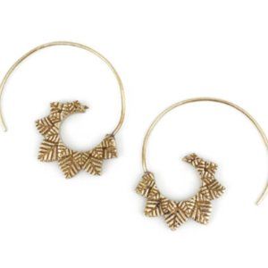 Tanvi Collection Earrings – Gold Simple Leaves Open Hoop